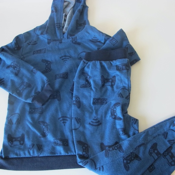 Bundle of 4 Boy's Pajama Set with SweatPants Size XS (5/6) GUC - Picture 2 of 5